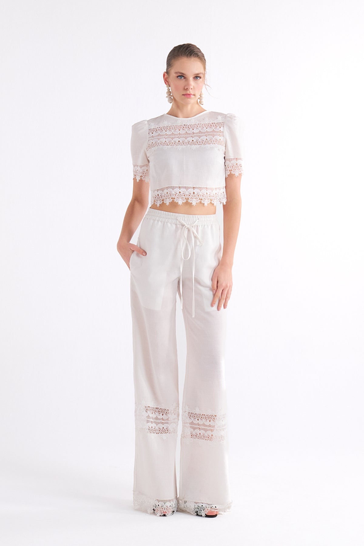 GABRIELLE WHITE WIDE-LEG DRAWSTRING DANTEL DETAYLI PANTOLON