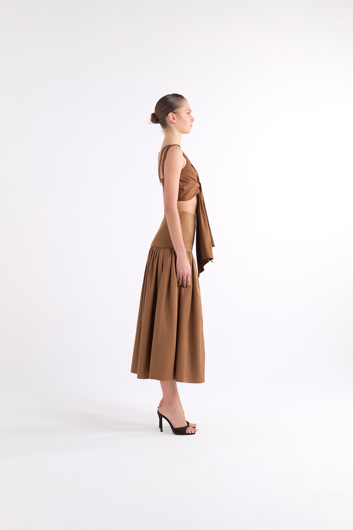 IRISA LOOSE-FIT PLEATED BROWN MIDI ETEK