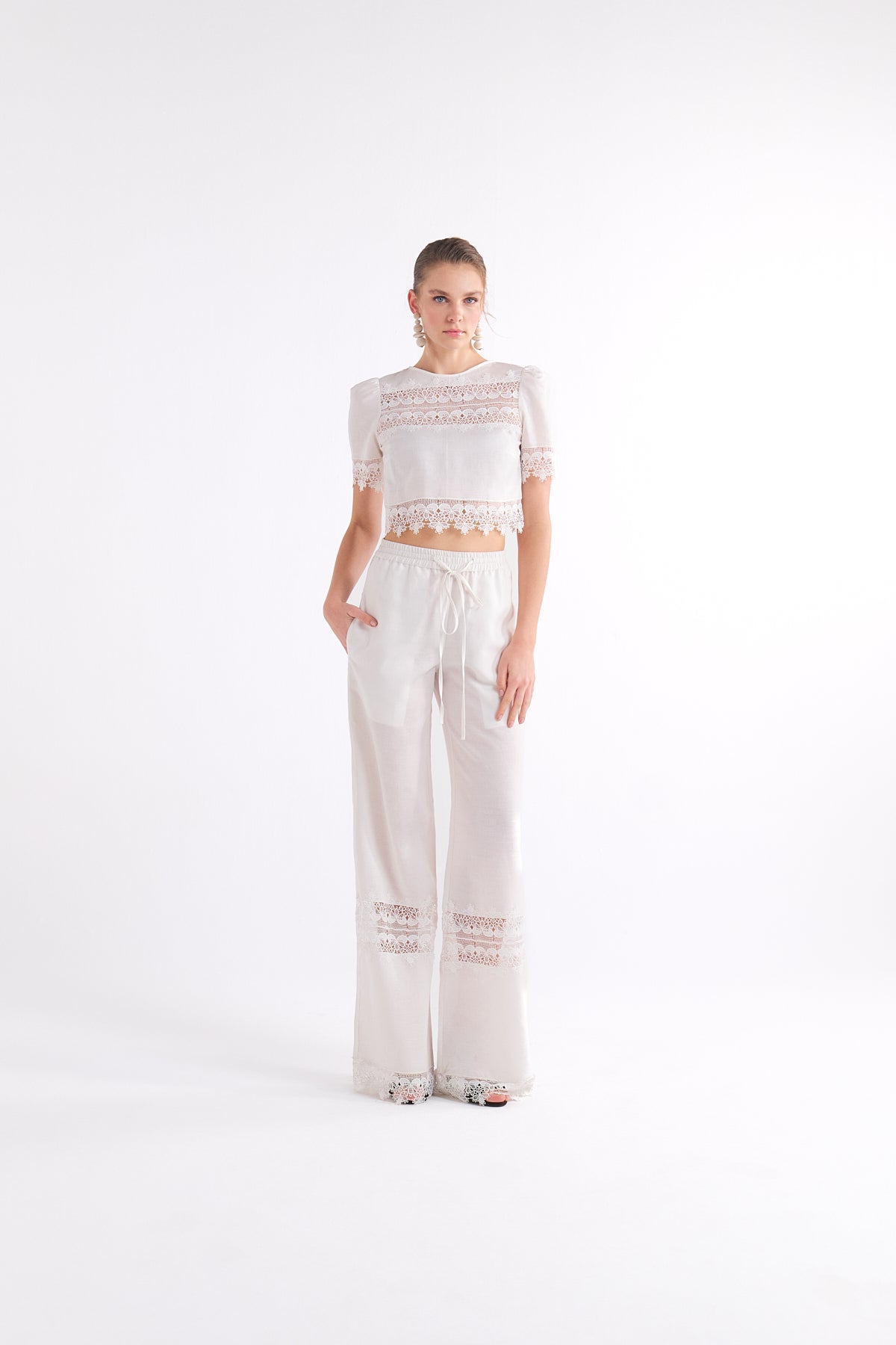 GABRIELLE WHITE WIDE-LEG DRAWSTRING DANTEL DETAYLI PANTOLON
